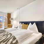 Panorama Deluxe By Luen